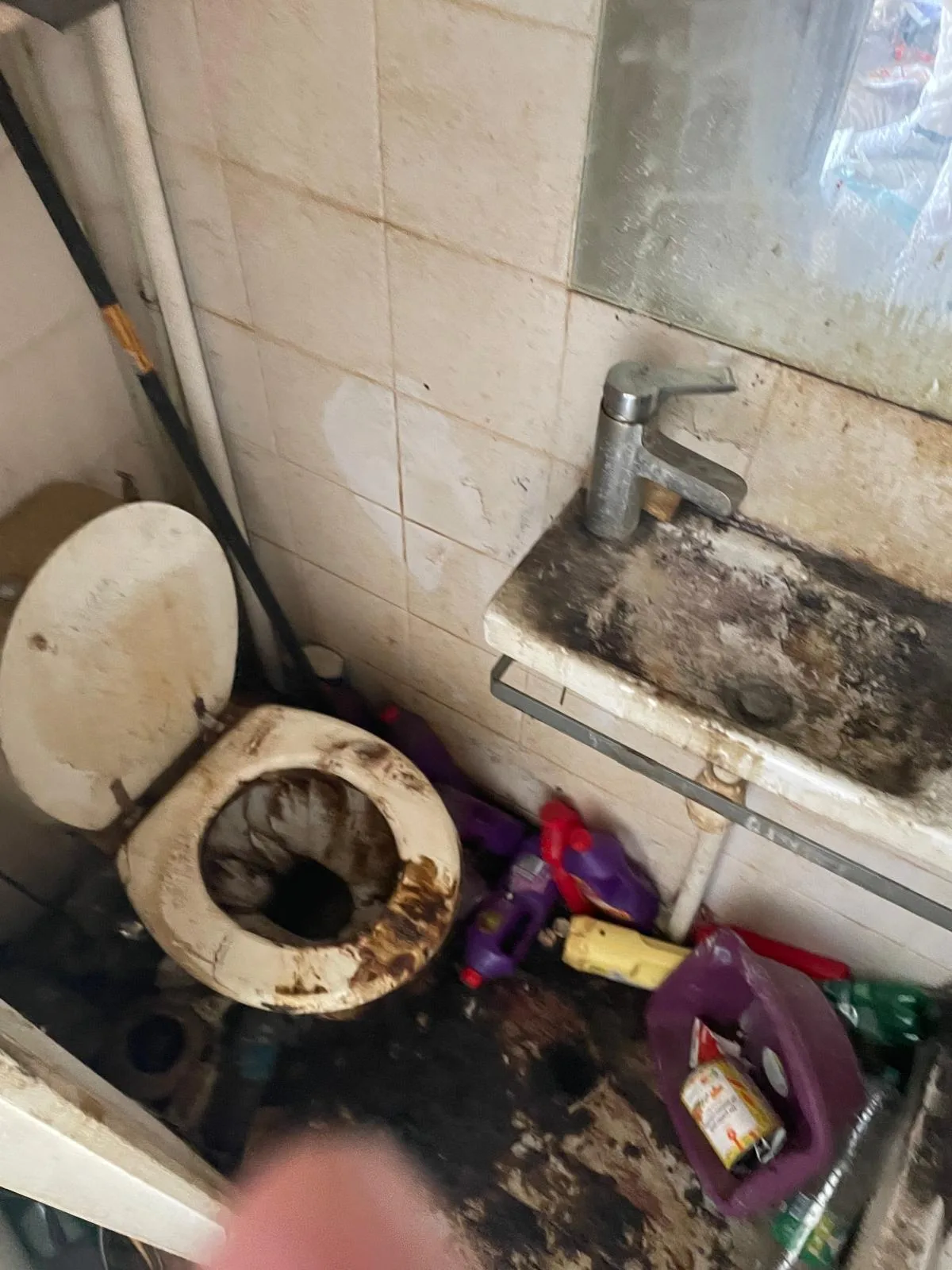 Que répondre à un prospect qui exige un délai précis sans photos ni visite ? Le rôle de SOS DC à Vitry-sur-Seine et ses environs